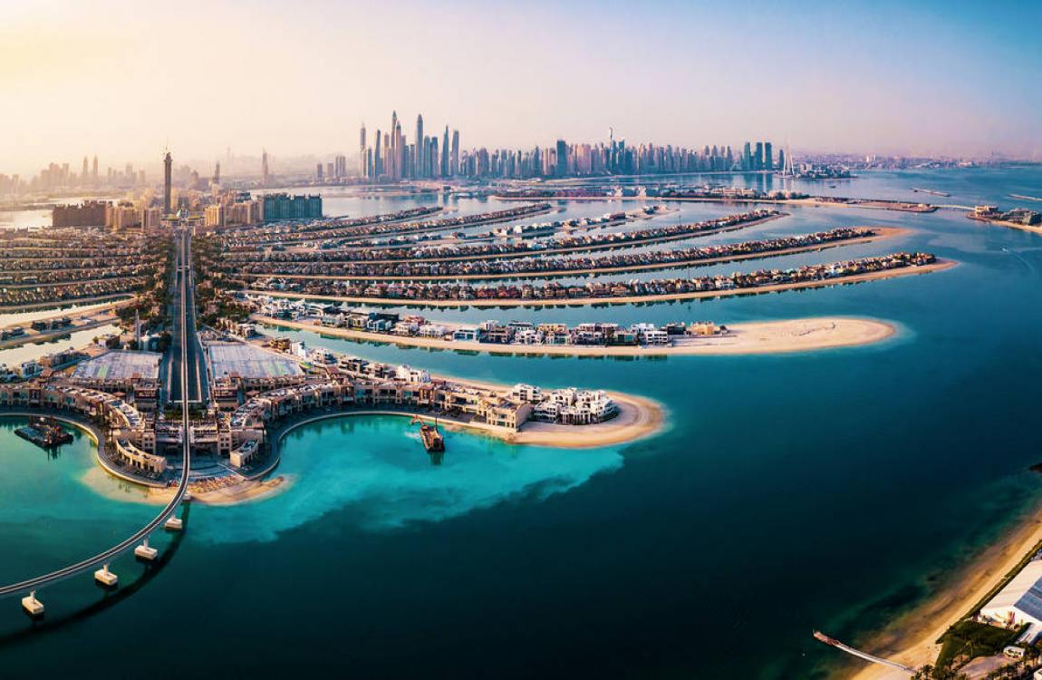 Dubai witnesses the sale of 3 plots of land for 3.4 billion dirhams within hours